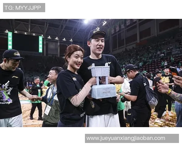 付豪的奋斗历程与成功背后的故事探秘