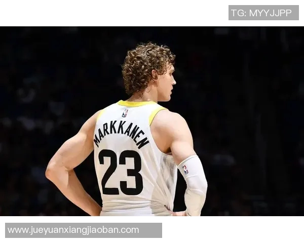 克莱汤普森的篮球传奇之路与勇士队的辉煌成就探秘