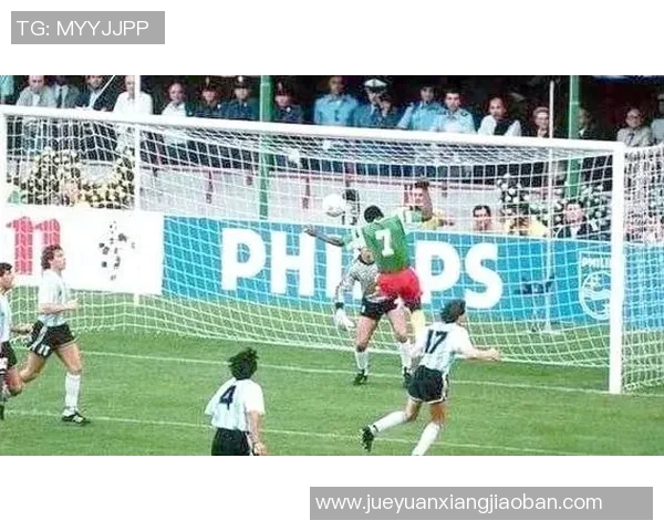 康塞普与巴勒斯坦的较量：足球场上的激情与荣耀对决