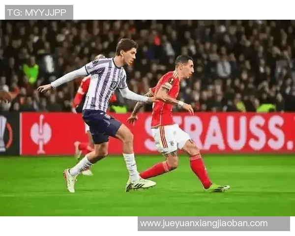 法甲精彩对决兰斯主场迎战斯特拉斯堡争夺三分荣耀 法甲精彩对决兰斯主场迎战斯特拉斯堡争夺三分荣耀