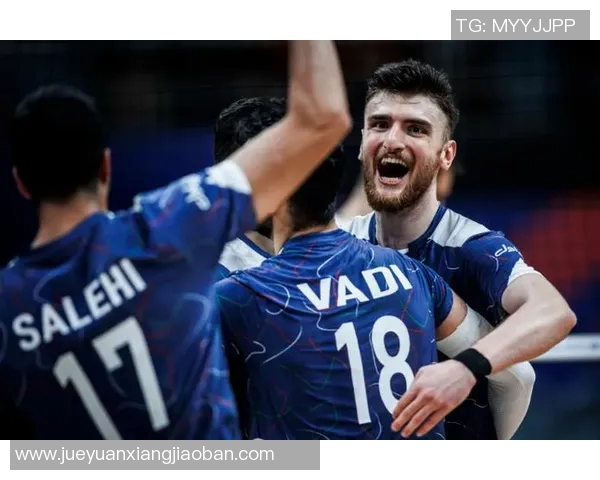 艾尔切主场迎战卢戈争夺西乙联赛关键三分的激烈对决