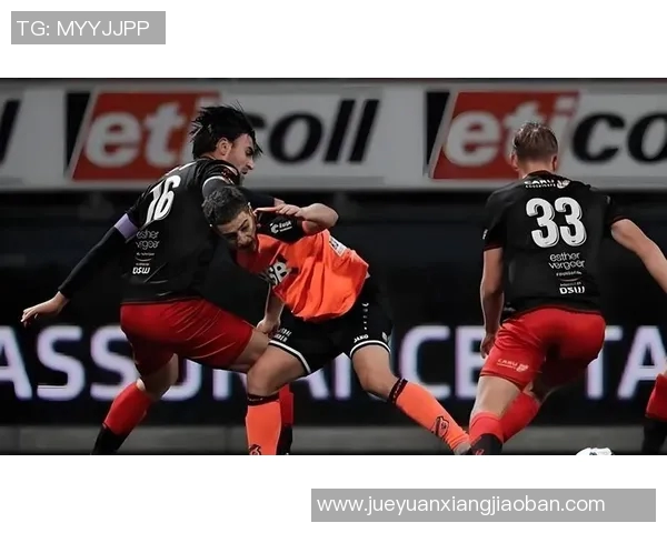 阿贾青年迎战SBV精英争夺荷甲联赛关键胜利的精彩对决 阿贾青年迎战SBV精英争夺荷甲联赛关键胜利的精彩对决