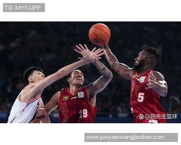 2012年CBA经典对决北京队与广东队巅峰对决回顾与精彩瞬间解析