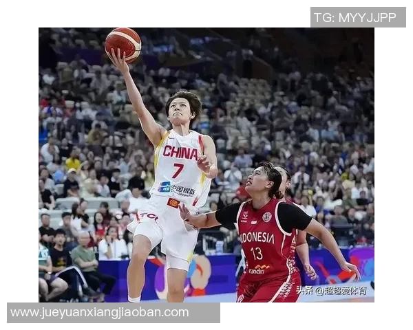 中国女篮与加美女篮激战正酣谁能在国际赛场上笑到最后